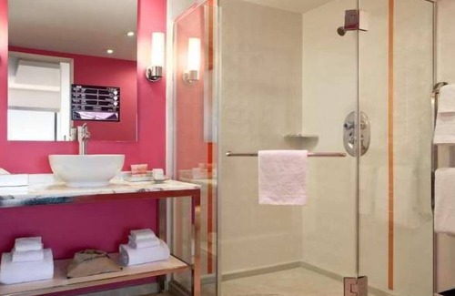 Las Vegas Strip Hotel | King Room at a Hotel