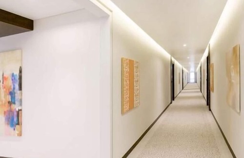 Naif Apartment | King Room Near Al Ghurair Mall By Luxruy Bookings