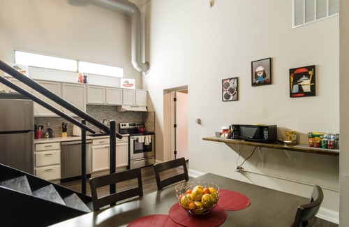 Downtown Lafayette Historic District Condo | King Sized - Heart of Downtown Lafayette