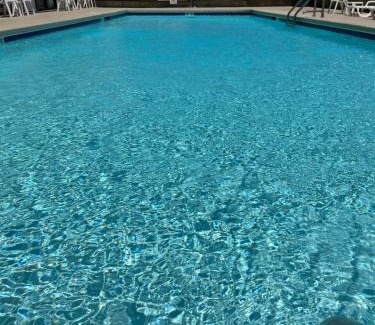 Garden City Hotel | Kingfisher Inn