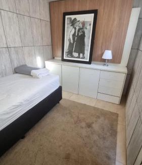 Jardim Karaiba House | kitnet 04 - Zona Sul Karaiba Prox UMC, Patio Vinhedos e Shopping