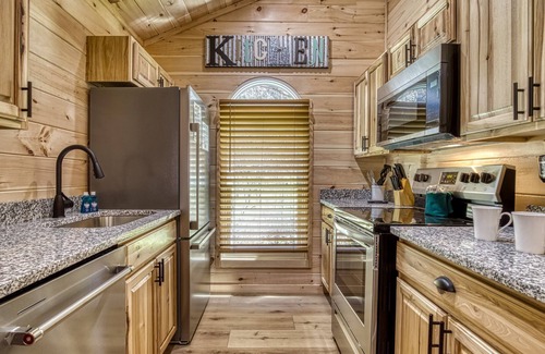 Cosby Cottage | Kitt's Cottage, Pickleball Court, Creek, WIFI, Mountain Views, Starting at $79"