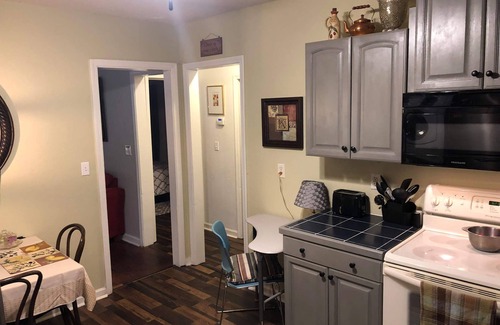 Macon Apartment | KnightPlace - The Michael - 2BD/1BA Apartment in Duplex - Near Mercer University