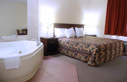 Ogontz Campus Hotel | Knights Inn Phildelphia