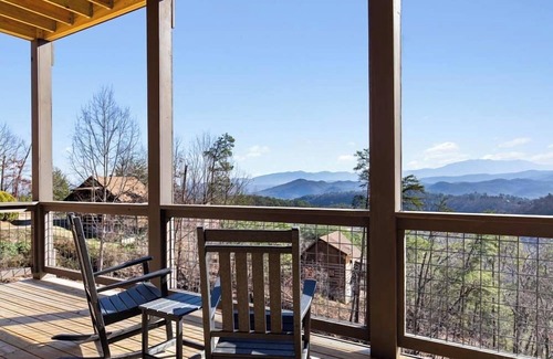 Gatlinburg - Pigeon Forge Cabin | Knockin on Heaven's Door