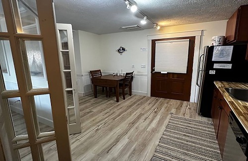 Pentwater Apartment | Knott View in Historic Pentwater