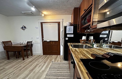 Pentwater Apartment | Knott View in Historic Pentwater