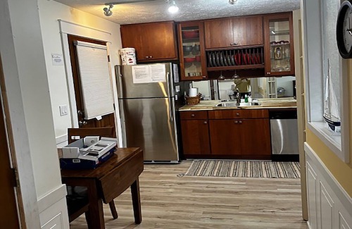 Pentwater Apartment | Knott View in Historic Pentwater