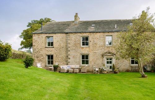 Fourstones Near Bentham House | Knotts Rest