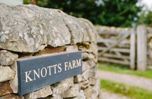 Fourstones Near Bentham House | Knotts Rest