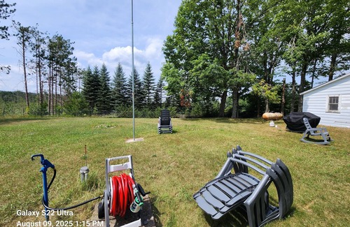 Vanderbilt Cabin | Knotty Pine Cabin: 2 bdrm 1 bath, New Sealy Queen mattresses, <1mi. thumb lake.