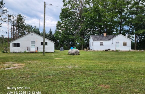 Vanderbilt Cabin | Knotty Pine Cabin: 2 bdrm 1 bath, New Sealy Queen mattresses, <1mi. thumb lake.