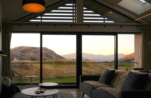 Kawarau Falls House | Kōhatu House - Jacks Point Remarkable Paradise