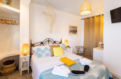 Platis Gialos House | Kohylia Beach Guest House