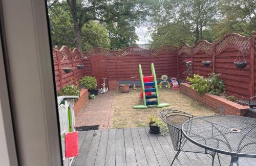 Loughton Apartment | Konesha