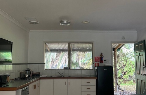 Nannup Cabin | Kookaburra Cottage at Fern Gulley