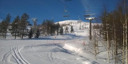 Pyhatunturi Apartment | Koto Chalet Ski-In Ski-Out Hosted by Hygge Host