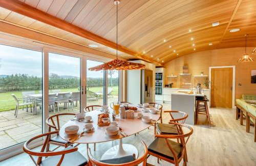 Llansantffraid-ym-Mechain House | Kowloon Park at Bryn Tanat