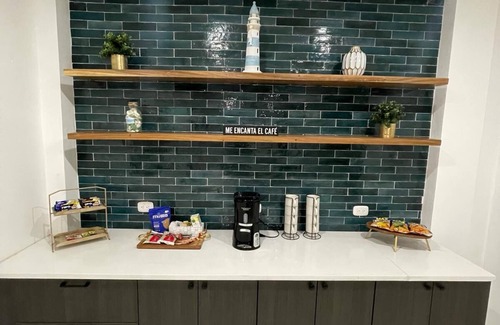 El Porvenir House | Kozy beach front house 20 min from the airport, private pool