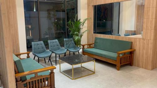 Vrindavan Hotel | Krishna Anandam Palace-Near Prem Mandir