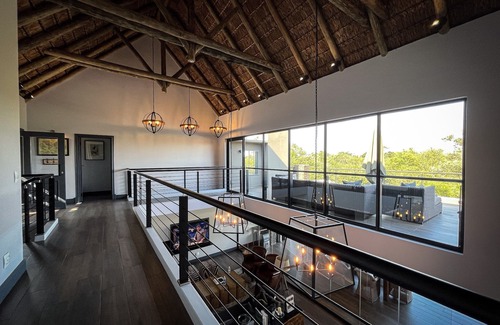 Hazyview Villa | Kruger National Elephant Point Lodge