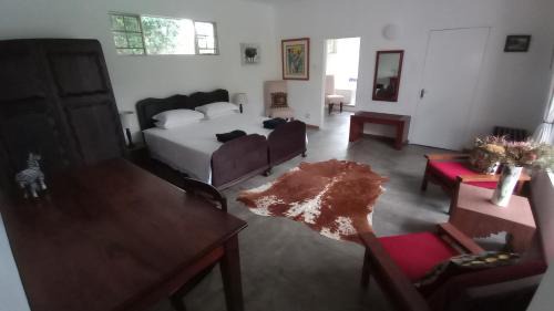 Thorny Bush Game Reserve House | Kruger Park Farmstay near Orpen Gate
