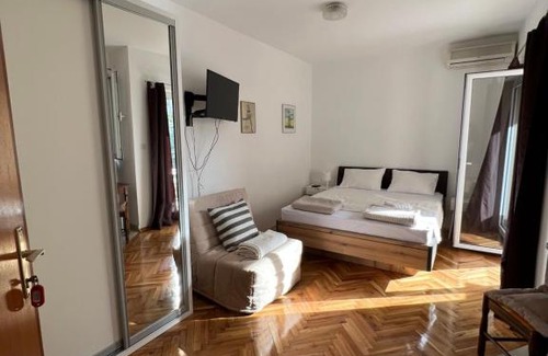 Babilonija Apartment | Ksenia Guesthouse Apartments and Studios