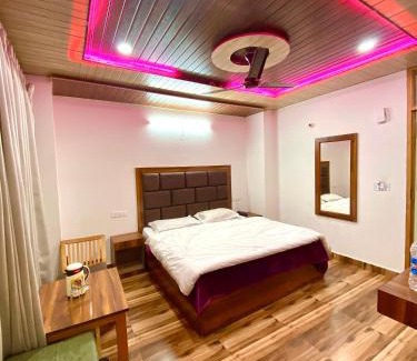 New Manali Bed & Breakfast | KST villa Near Mall Road Manali