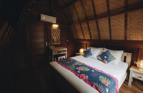Jimbaran Bay Bed & Breakfast | Kubu Kak Dudung Villas