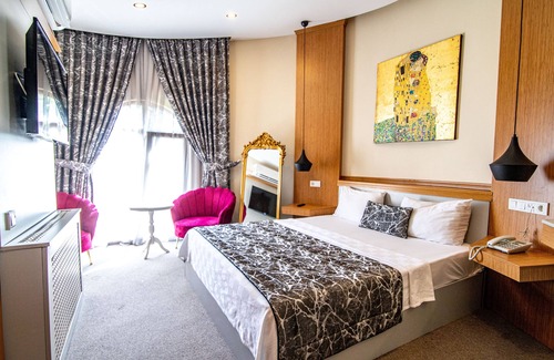 Arnavutkoy District Hotel | Kule Hotel Airport Istanbul