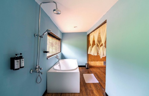 Seronera Hotel | KumbuKumbu Luxury Tented Camp