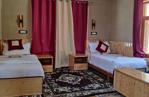 Tabo House | Kunzom Inn
