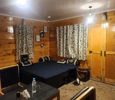 Kupwara Apartment | Kupwara Cafe and Resort