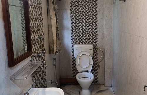 Dibrugarh Hotel | Kusum Hotel And Restaurant