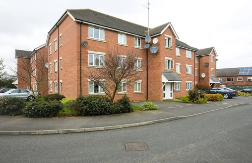 Peterborough Apartment | KVM - Peacock Apartment