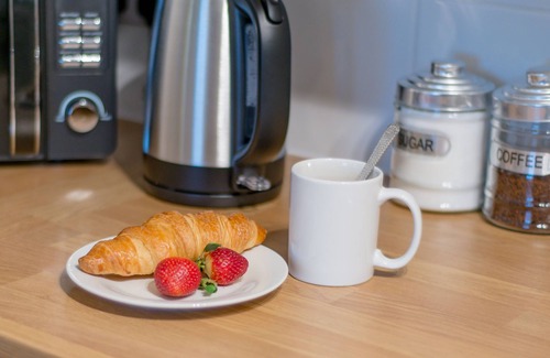 Peterborough Apartment | KVM - Sunshine Apartment