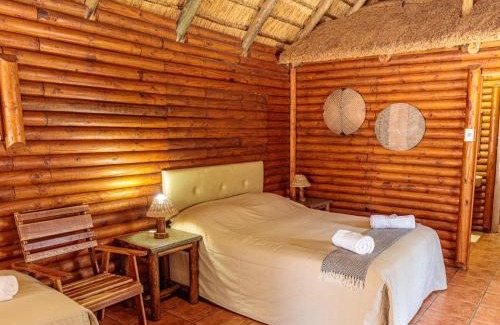 Hammanskraal Cabin | Kwalata Game Lodge