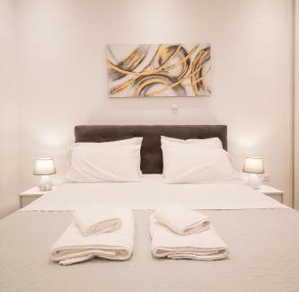 Chios Apartment | Kyra's Luxury Suites 4