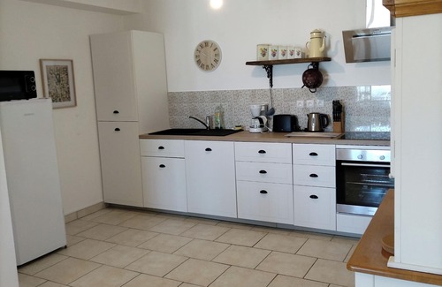 La Coquille House | L'étude, Gîte Pour 6 Personnes à la Coquille . Ambiance Campagne Chic