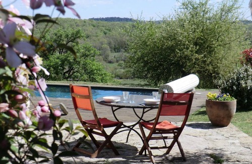 Puyjourdes Cottage | L'Etable - Cottage that overlooks miles of woodland