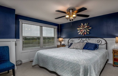 Ottawa Condo | L`IL Getaway | 2 Bed, 2.5 Bath