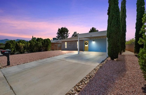 Sierra Vista House | l NEW l Fully Remodeled 3BR 2BTH l 1 Min to Veterans Memorial Park