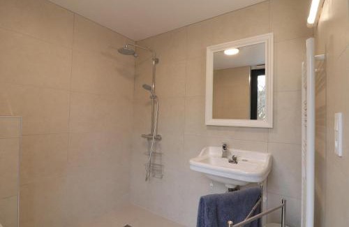 L'Aigle Apartment | L'Orangerie: Détente et Sport au Domaine Historique - FR-1-497-140