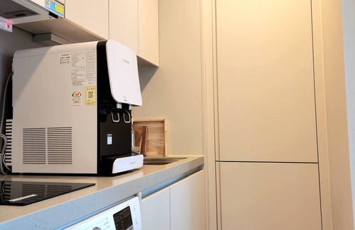 Haeundae Apartment | L24-5[Newly Built/합법숙소][핵심번화가/해변5분/지하철역 3분/짐보관]