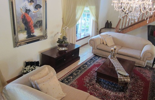 Tzaneen House | La Baruné Guest House