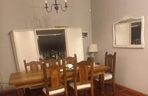 Olavarria House | La biblioteca