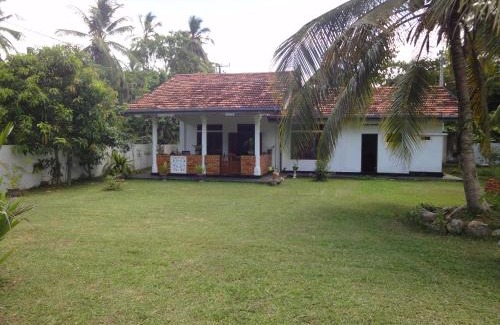 Kahawa House | La Breeze