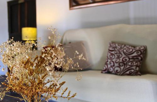 Jabugo Apartment | La buhardilla rústica by SIERRA VIVA