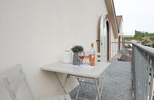 Vezza d'Alba Apartment | La Capinera Sabry's Home