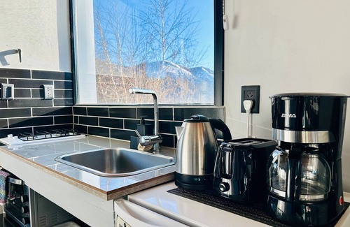 San Carlos de Bariloche Apartment | La Casa del Arbol. Stunning Mtn Views. Studio.